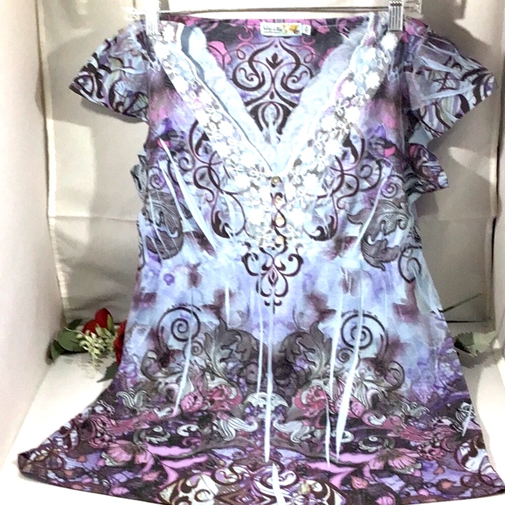 Unity women’s blouse